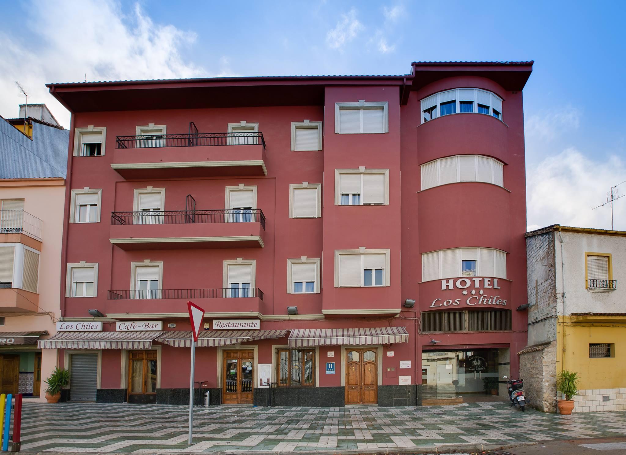 Hotel Los Chiles Villanueva Del Arzobispo Exteriör bild