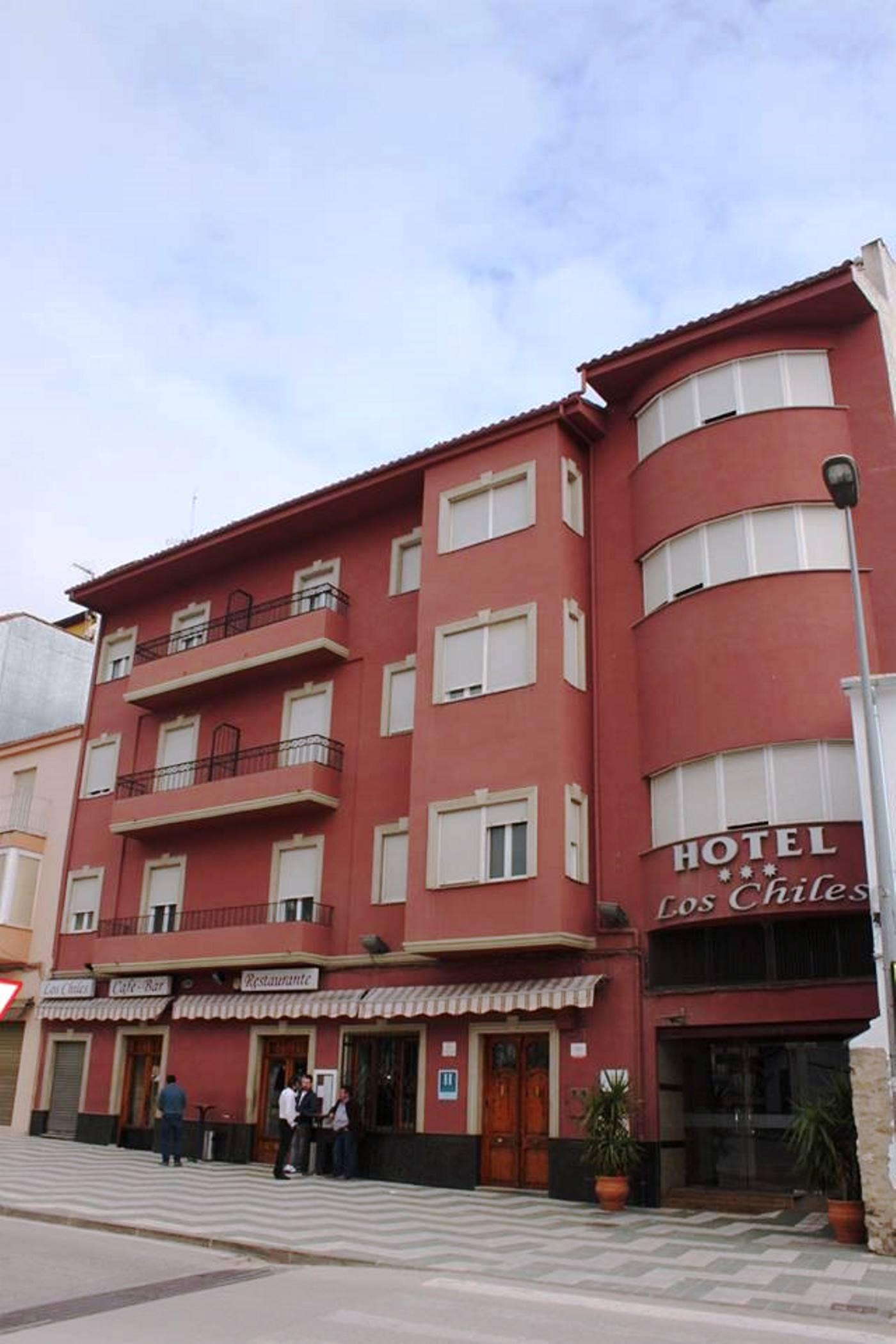 Hotel Los Chiles Villanueva Del Arzobispo Exteriör bild