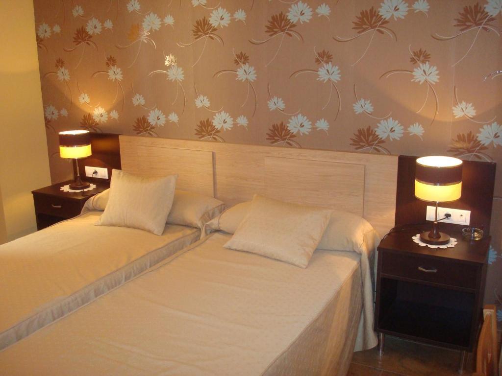 Hotel Los Chiles Villanueva Del Arzobispo Rum bild